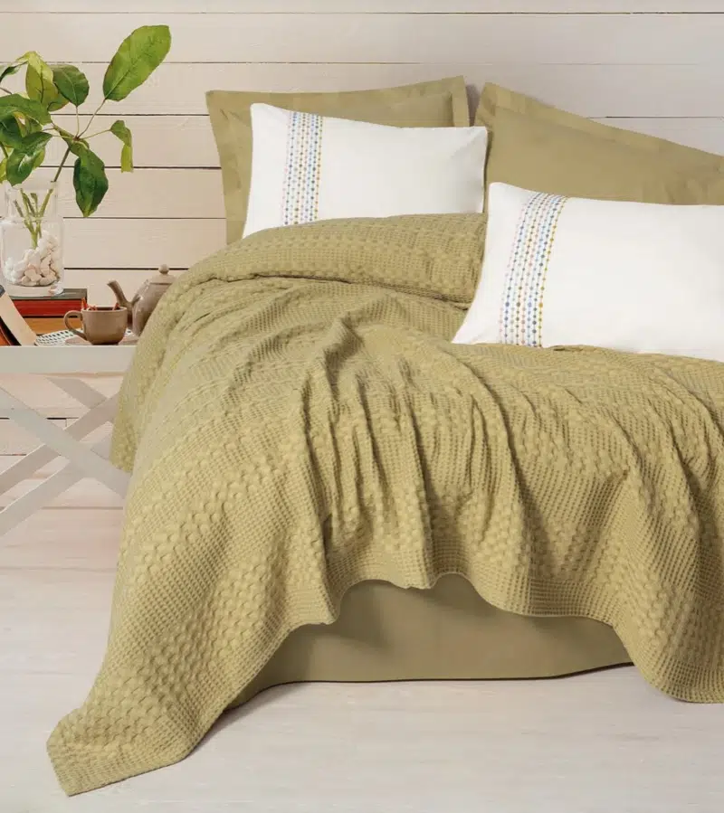 Cotton Box Aura Lastik Çarşaflı Çift Kişilik Pike Takımı Pebble Hardal